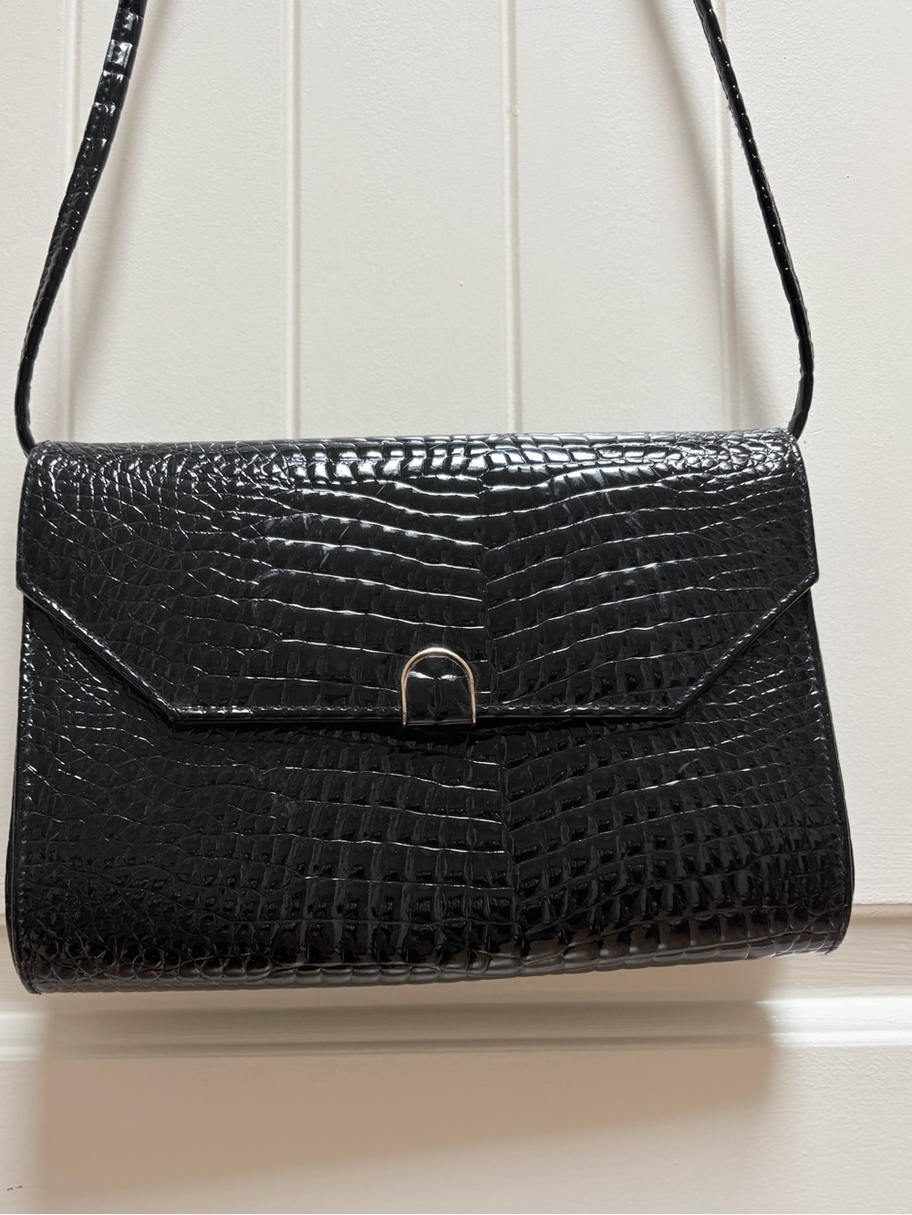 Vintage Almond Croc Style Patent Leather Purse